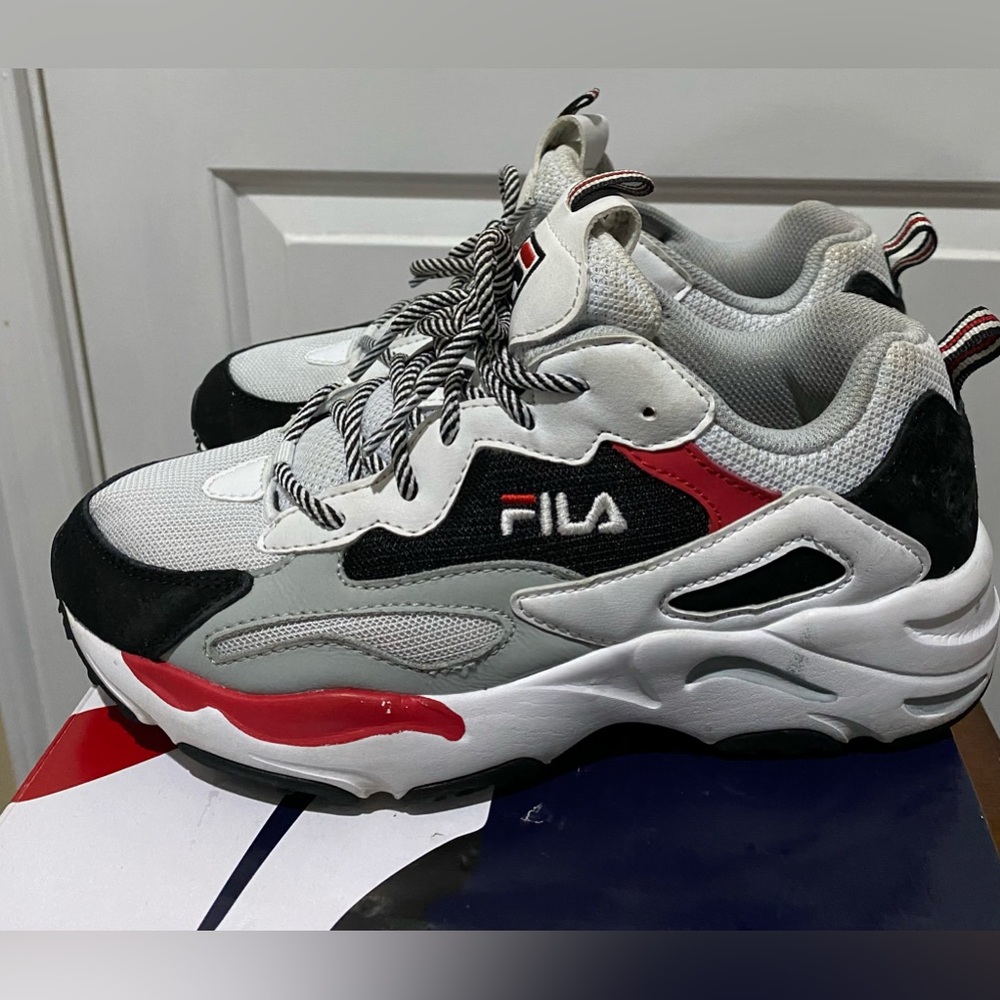 FILA Ray Tracer white-black-high rise sneakers kids size 5.5 - Picture 2 of 6